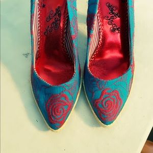 Naughty Monkey size 9